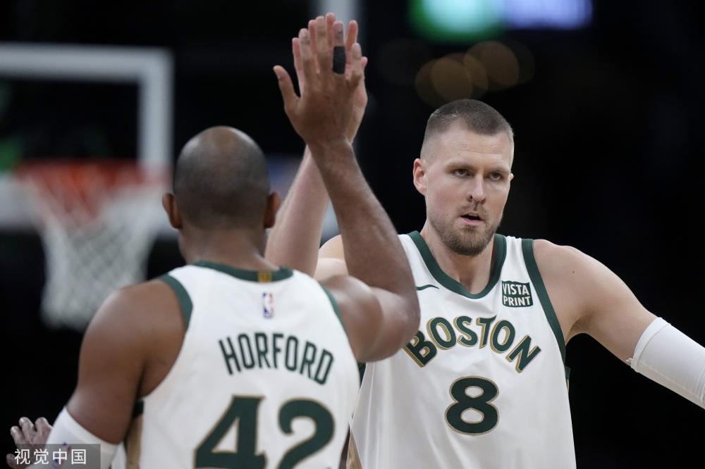 意甲第11輪維羅納2-1尤文圖斯 小西蒙尼梅開二度麥肯尼破門難救主.